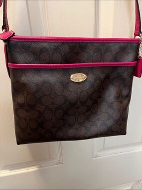 EUC Coach Brown Signature File Crossbody with Pink Trim,hangtag and COA
